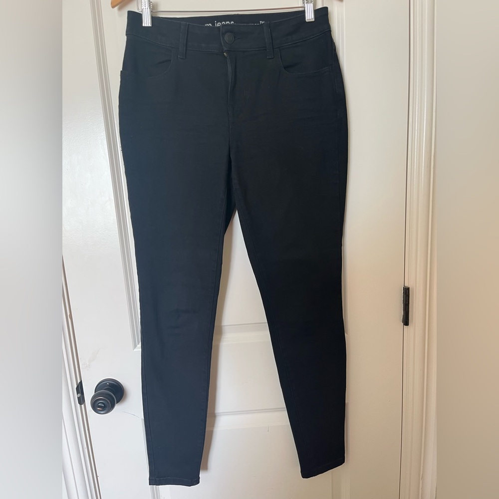 Maurice’s Size Medium Black M Jeans Curvy High Rise Jeggings Like New Condition